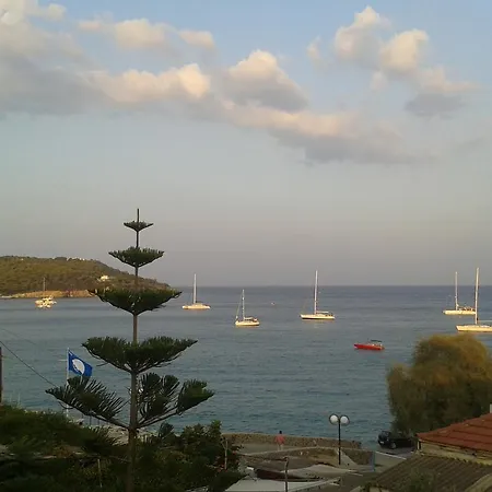 Daire Sunrise Flora Agia Marina (Aegina)